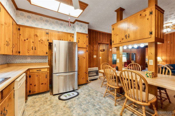 1115 Neman Road