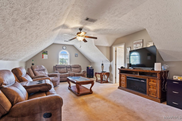 831 Bluegrass Drive