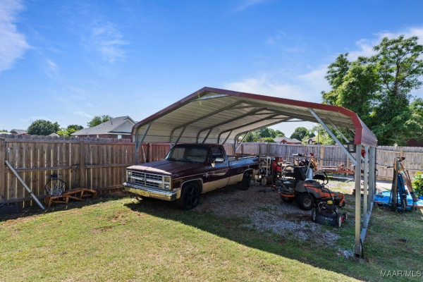 831 Bluegrass Drive