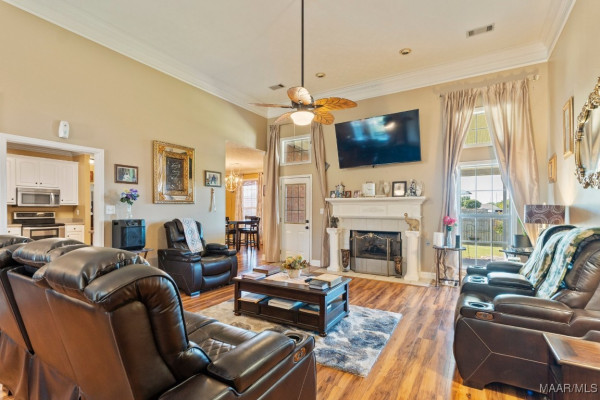 831 Bluegrass Drive