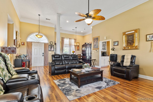 831 Bluegrass Drive