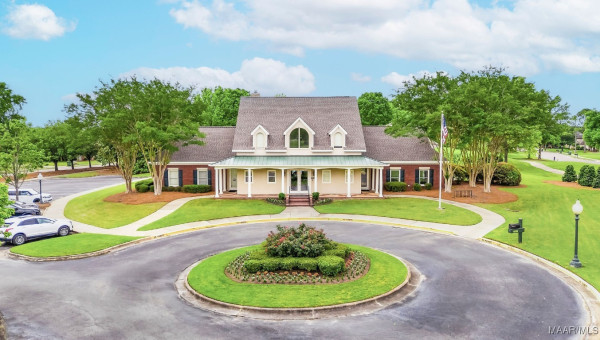 8401 Young Crossing