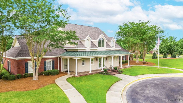 8401 Young Crossing