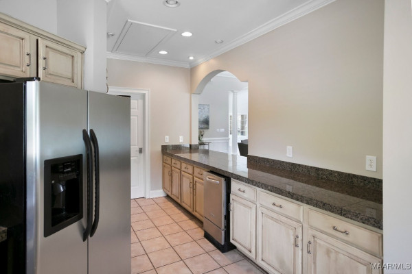 8401 Young Crossing
