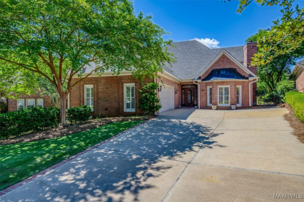8180 LONGNEEDLE Place