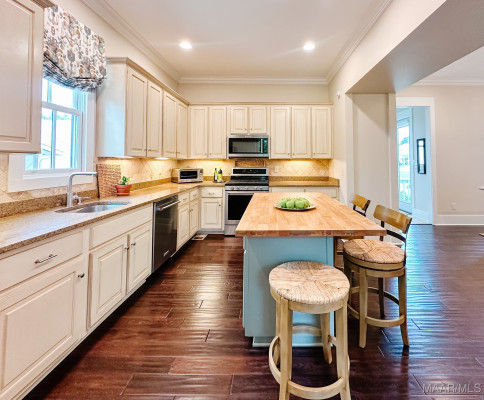 3 Mystic Moss Street