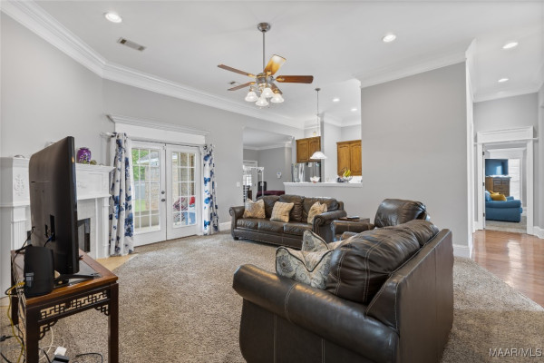 329 Stonegate Trail