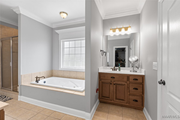 329 Stonegate Trail