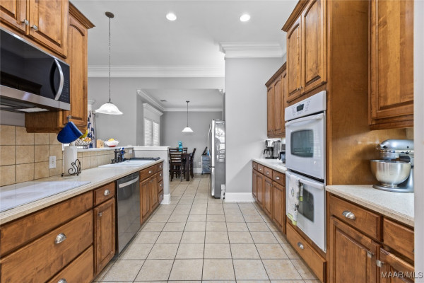 329 Stonegate Trail