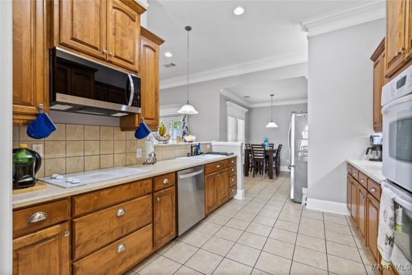 329 Stonegate Trail