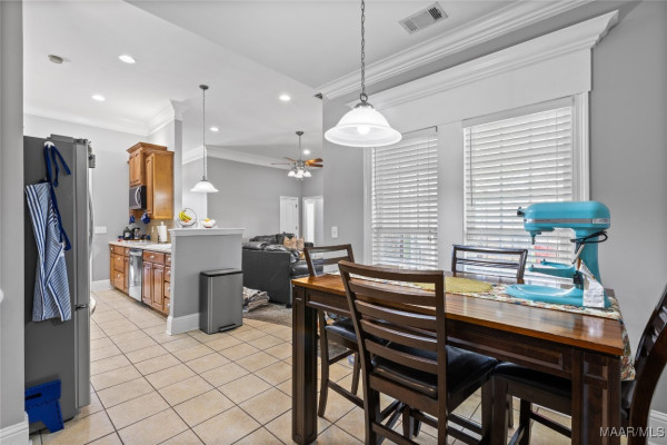 329 Stonegate Trail