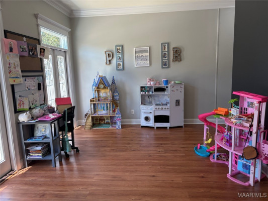 2452 Woodley Road