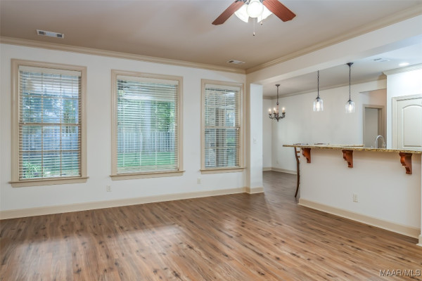 9055 Crescent Lodge Drive