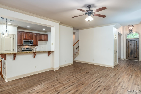9055 Crescent Lodge Drive