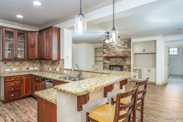 9055 Crescent Lodge Drive