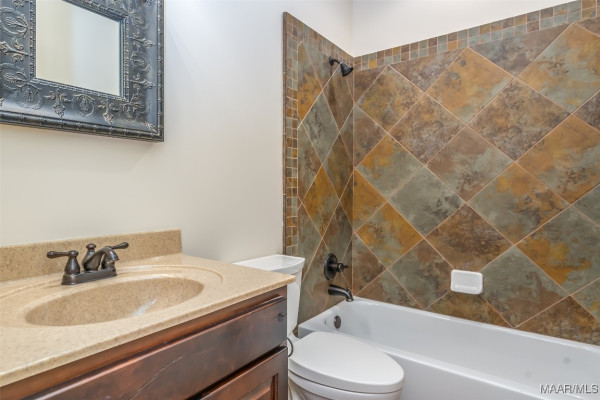 9055 Crescent Lodge Drive