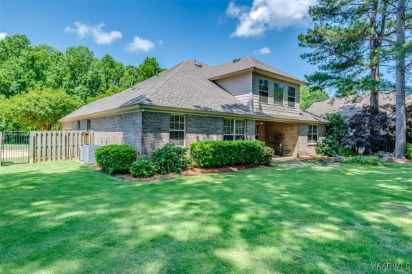 9055 Crescent Lodge Drive