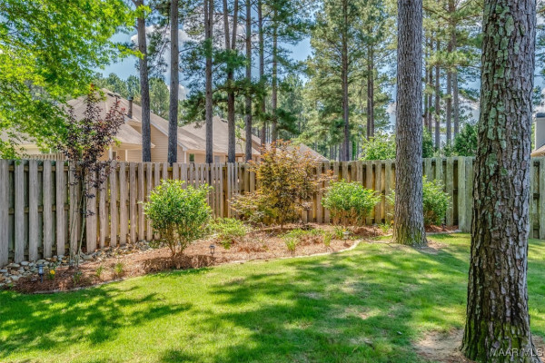 9055 Crescent Lodge Drive