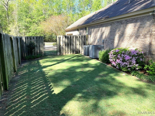 9055 Crescent Lodge Drive