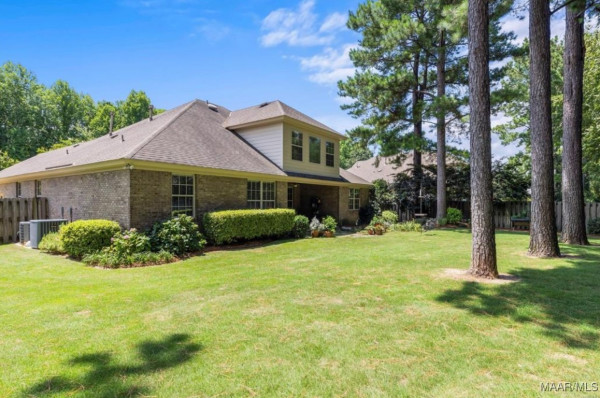 9055 Crescent Lodge Drive