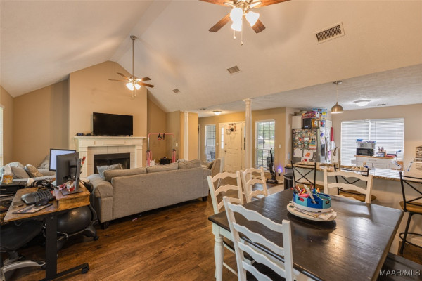 105 Foxwood Court