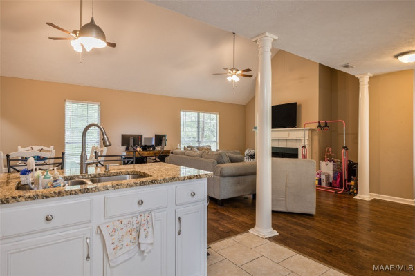 105 Foxwood Court