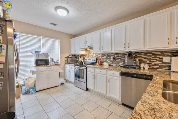 105 Foxwood Court
