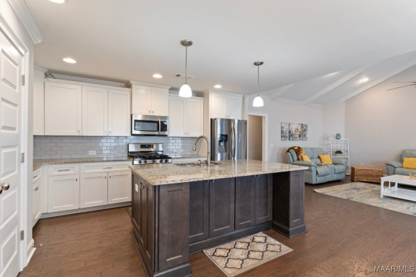 8411 Paula Trace