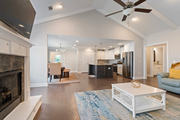 8411 Paula Trace