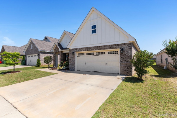 8411 Paula Trace