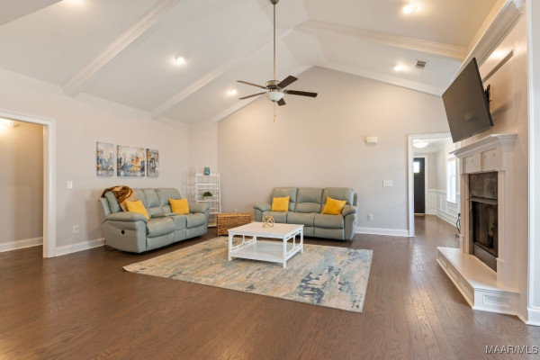 8411 Paula Trace