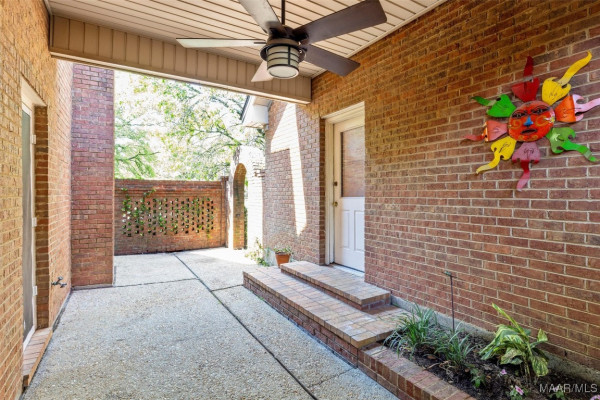 1641 Cairnbrook Drive