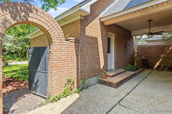 1641 Cairnbrook Drive