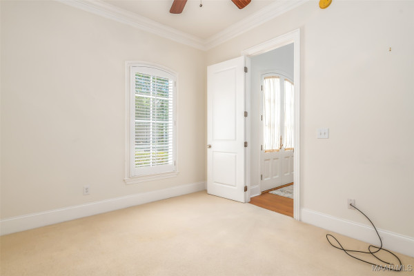 3412 Oak Grove Circle