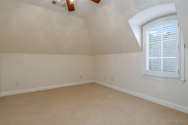 3412 Oak Grove Circle