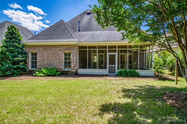 3412 Oak Grove Circle