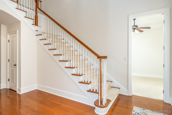 3412 Oak Grove Circle