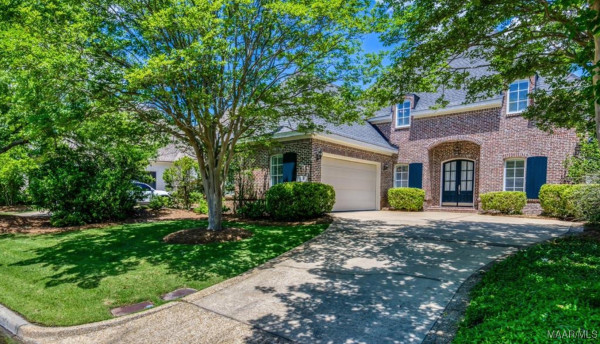 3412 Oak Grove Circle