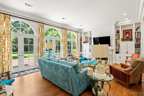 3801 Colline Drive