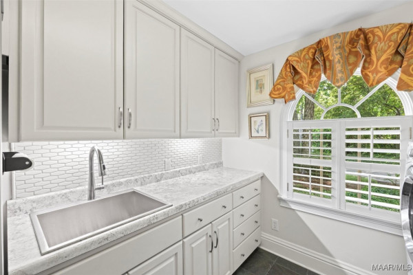 3801 Colline Drive