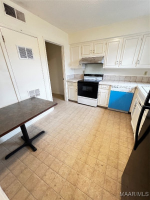 4002 Camellia Drive