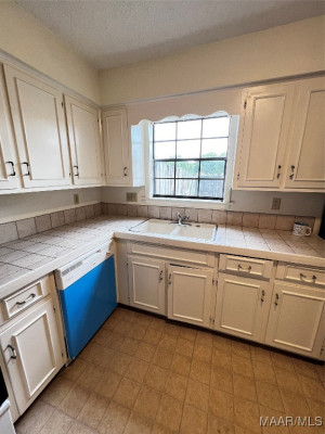 4002 Camellia Drive