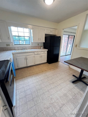 4002 Camellia Drive