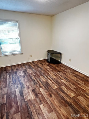 4002 Camellia Drive