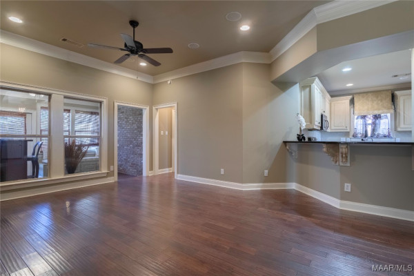 5906 Amberwood Lane