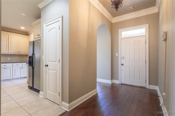 5906 Amberwood Lane