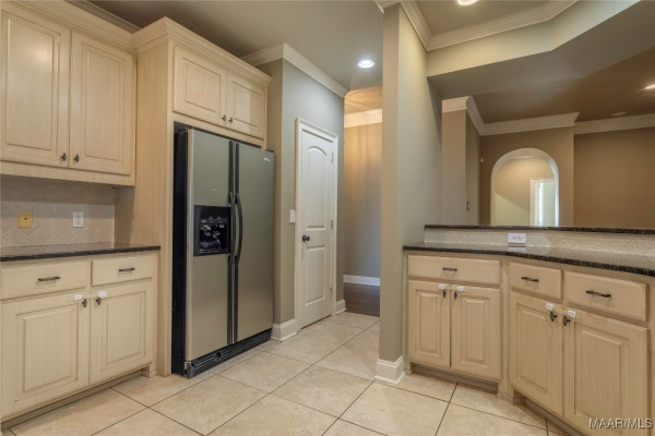 5906 Amberwood Lane