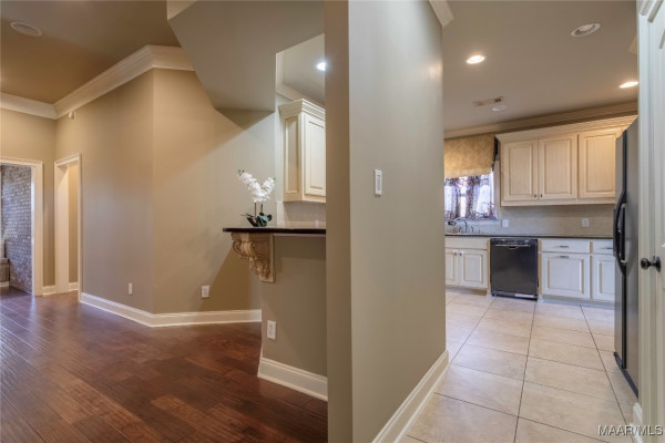 5906 Amberwood Lane