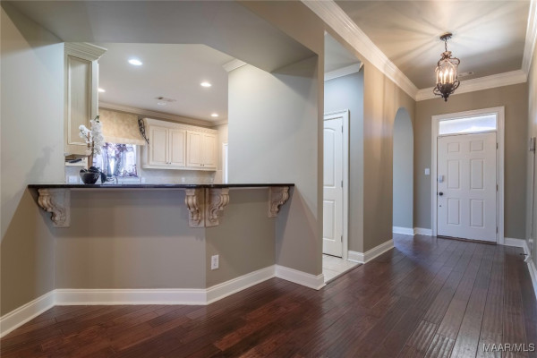5906 Amberwood Lane