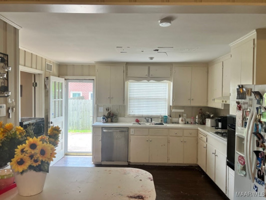 234 BELLEHURST Drive
